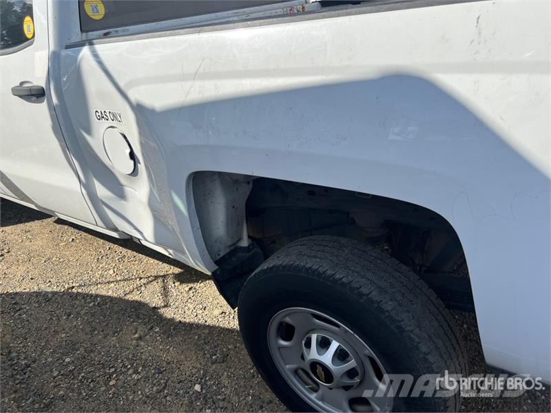 Chevrolet Silverado 2500HD 4x2 Crew Cab Pickup その他
