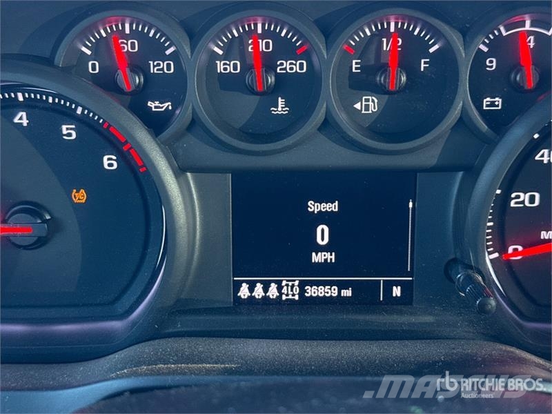 Chevrolet Silverado 2500 HD 4x4 Crew Cab Pickup Autre fourgon / utilitaire