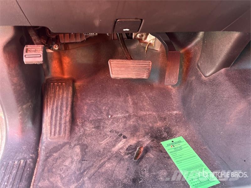 Chevrolet Silverado 2500HD 4x2 Extended Cab Utility Truck Pick up/Platou