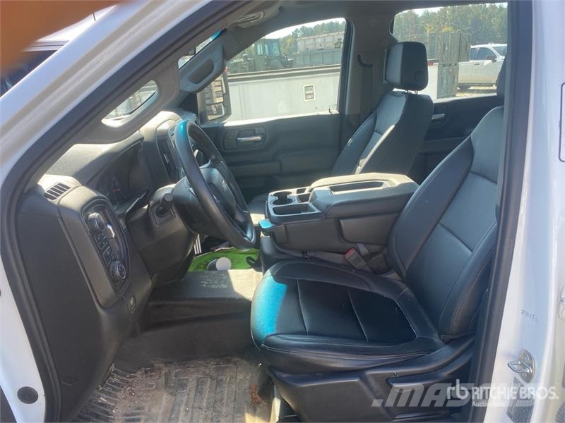 Chevrolet Silverado 2500 HD 4x4 Crew Cab Pickup Ostalo