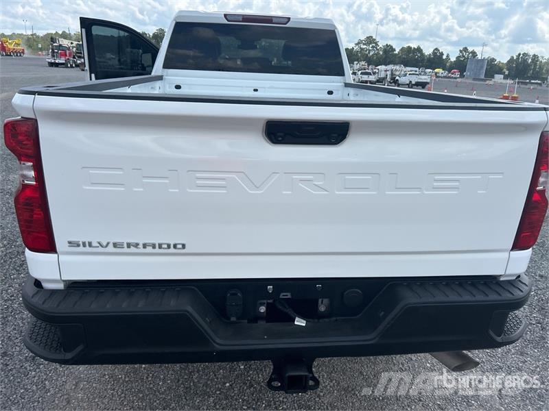 Chevrolet Silverado 2500 HD Z71 4x4 Dual Cab Pickup Övriga bilar