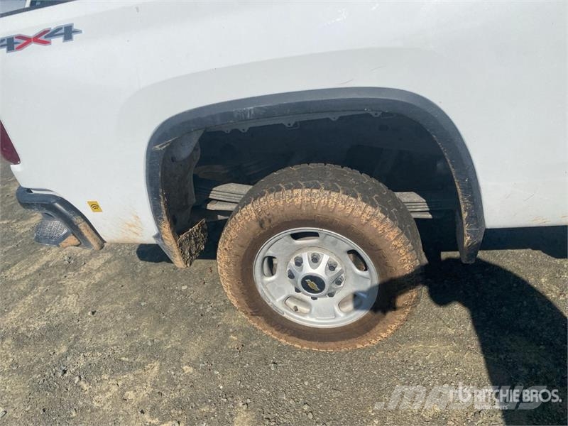 Chevrolet Silverado 2500 HD 4x4 Crew Cab Pickup Ostalo