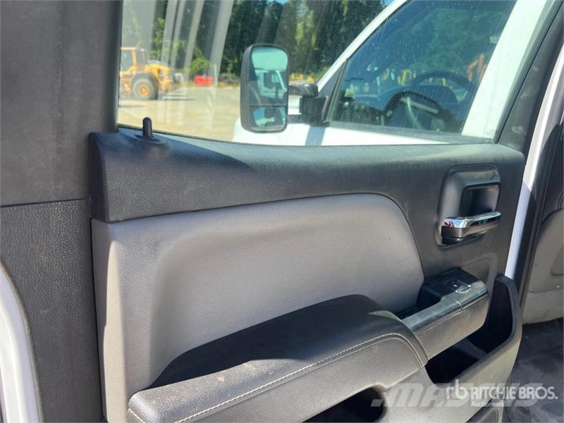 Chevrolet Silverado 2500HD 4x2 Crew Cab Pickup Andre