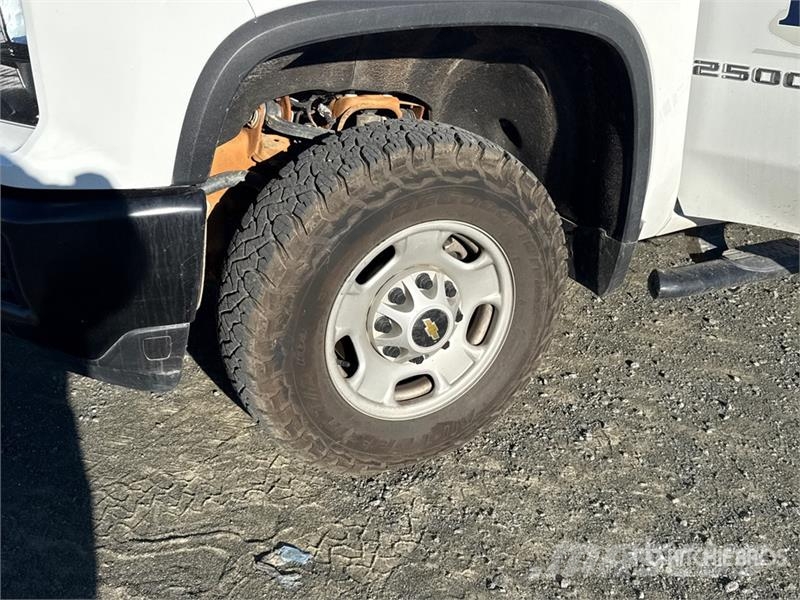 Chevrolet Silverado 2500 HD 4x4 Crew Cab Pickup Autre fourgon / utilitaire