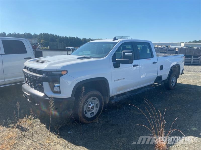 Chevrolet Silverado 2500 HD 4x4 Crew Cab Pickup Ostalo
