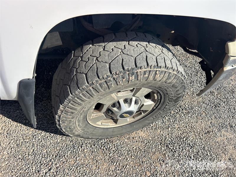 Chevrolet Silverado 2500 HD Z71 4x4 Extended Cab Pickup 기타