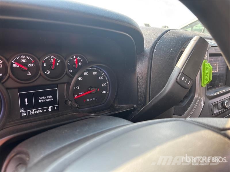 Chevrolet Silverado 2500HD LT 4x4 Crew Cab Pickup Drugi