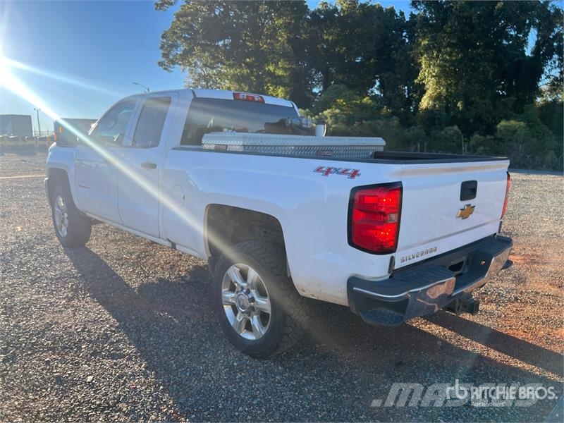 Chevrolet Silverado 2500HD 4x4 Crew Cab Pickup 其他