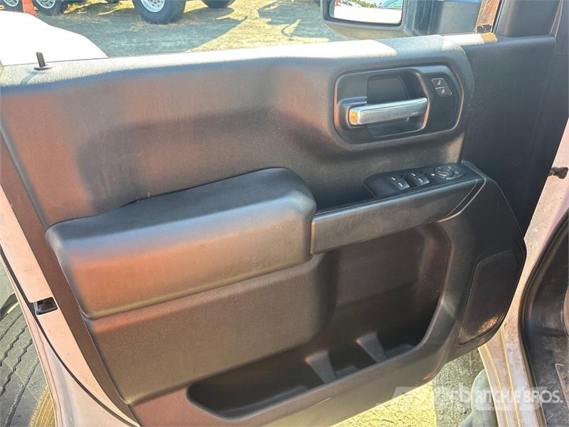Chevrolet Silverado 2500HD LT 4x4 Crew Cab Pickup Drugi
