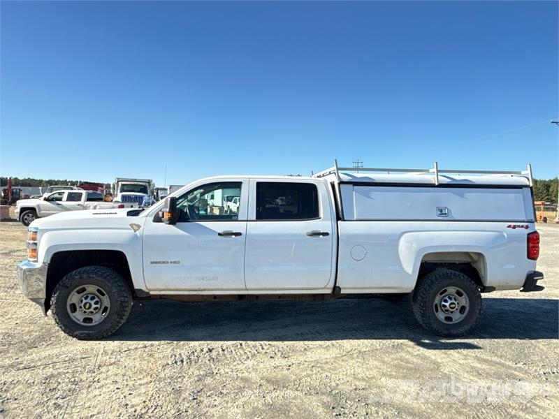 Chevrolet Silverado 2500HD 4x4 Crew Cab Pickup Citi
