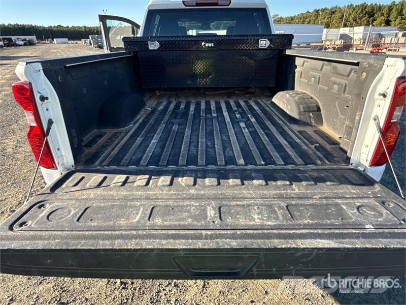 Chevrolet Silverado 2500 HD 4x4 Crew Cab Pickup Autre fourgon / utilitaire