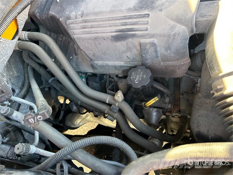 Chevrolet Silverado 2500HD 皮卡.傳統半斗卡車/側卸板