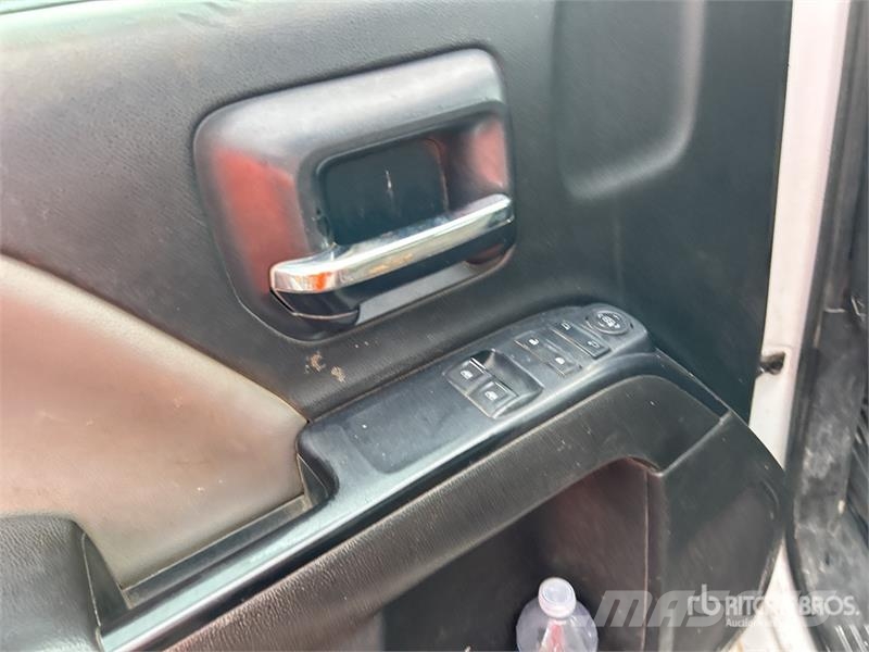 Chevrolet Silverado 2500HD Pik up kamioni