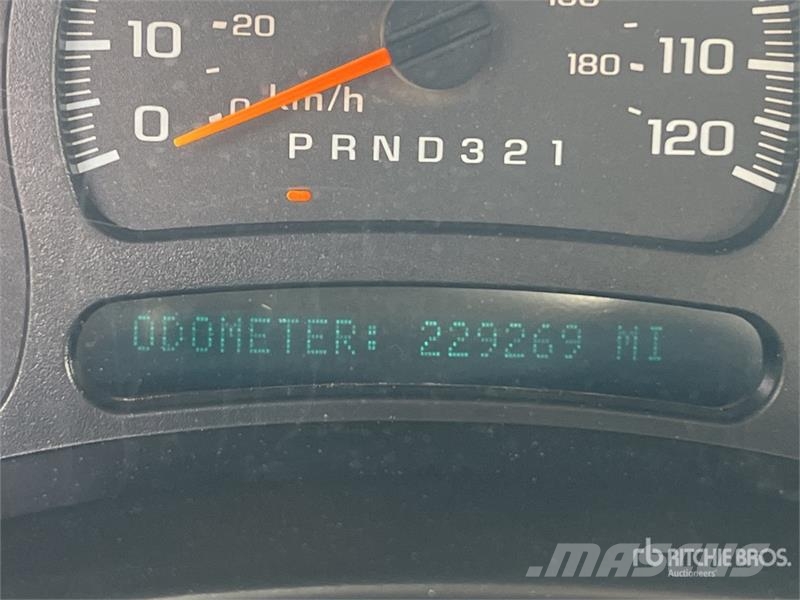 Chevrolet Silverado 2500HD 4x2 Crew Cab Pickup Altele