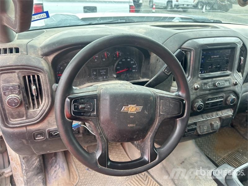Chevrolet Silverado 2500 4x2 Pickup Další