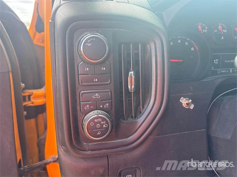 Chevrolet Silverado 2500HD Drugi