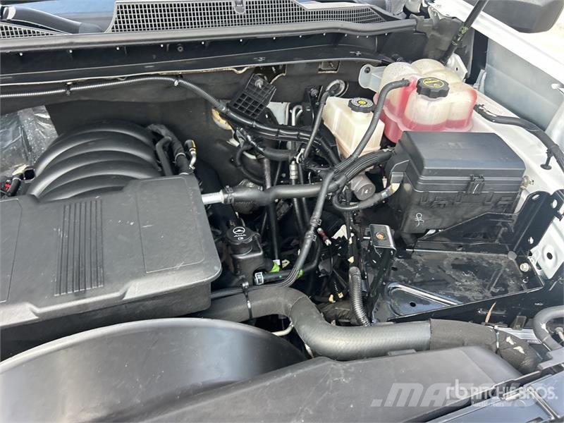 Chevrolet Silverado 2500 HD Z71 4x4 Dual Cab Pickup Övriga bilar