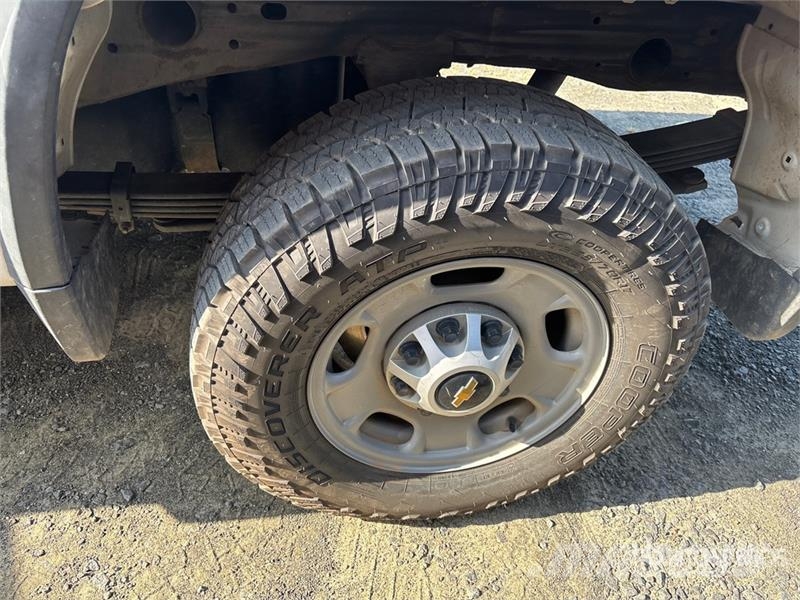 Chevrolet Silverado 2500HD LT 4x4 Crew Cab Pickup Drugi