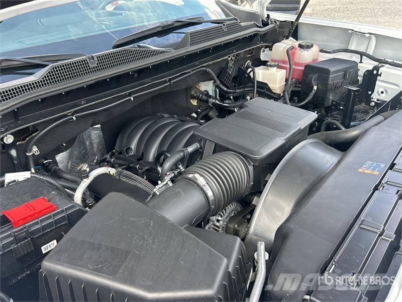 Chevrolet Silverado 2500 HD Z71 4x4 Dual Cab Pickup Övriga bilar