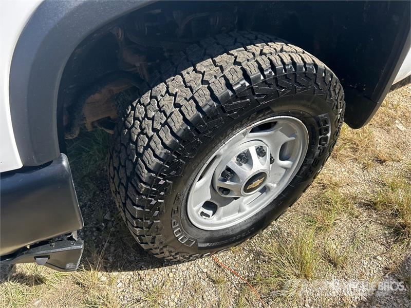 Chevrolet Silverado 2500 HD 4x4 Crew Cab Pickup (Inoperable) Citi
