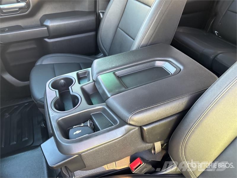 Chevrolet Silverado 3500HD 4x4 Crew Cab Service Truck Komunalna vozila