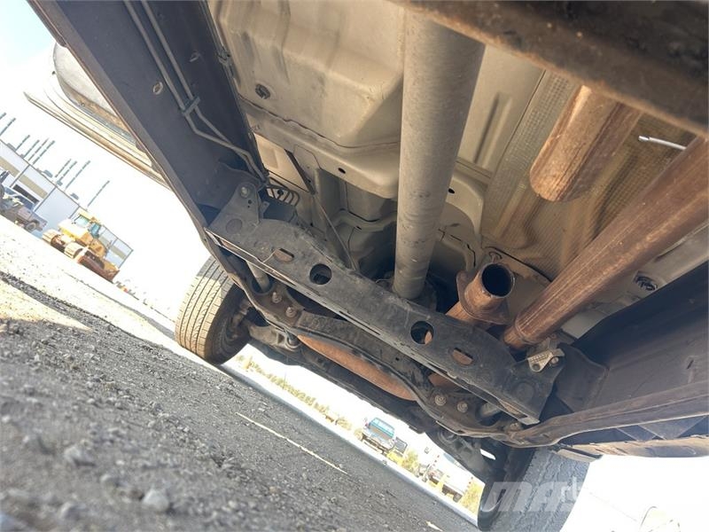 Chevrolet Silverado 3500HD 4x2 Crew Cab Cab and Chassis Cabine en interieur