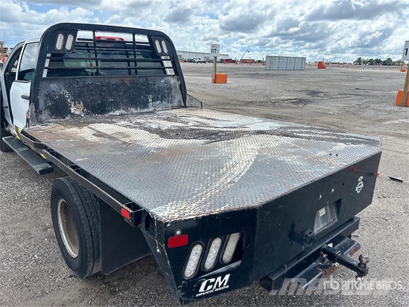 Chevrolet Silverado 3500HD Flatbed / Dropside trucks