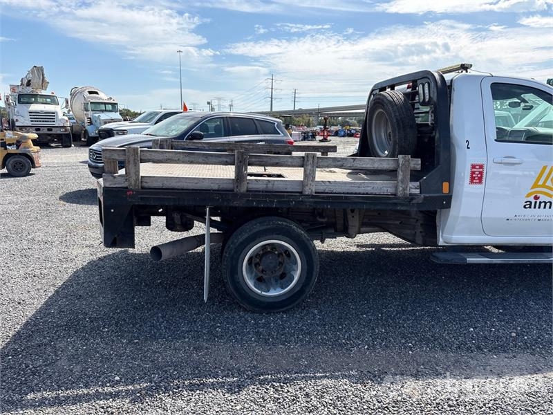 Chevrolet Silverado 3500HD Flatbed kamyonlar