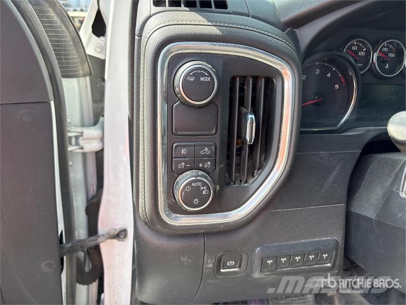 Chevrolet Silverado 3500HD Flatbed kamyonlar