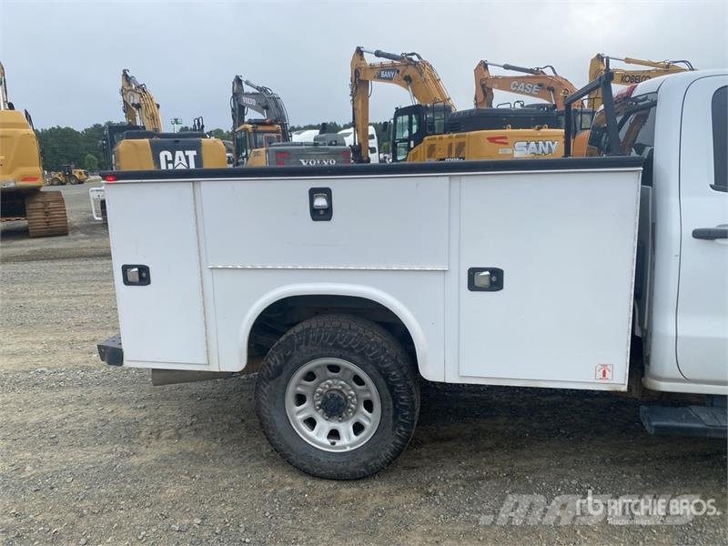Chevrolet Silverado 3500HD 4x4 Crew Cab Utility Truck Pickup/Αγροτικό