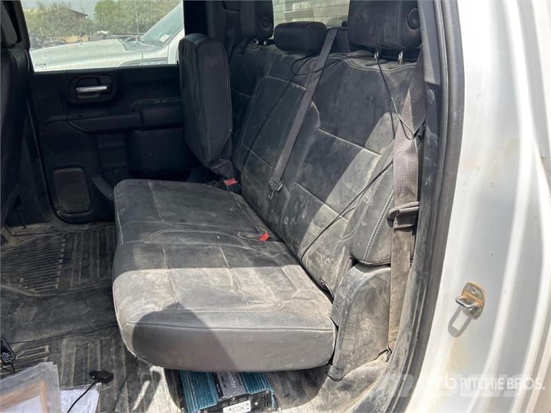Chevrolet Silverado 3500HD 4x4 Crew Cab Service Truck Vehículos municipales multiusos