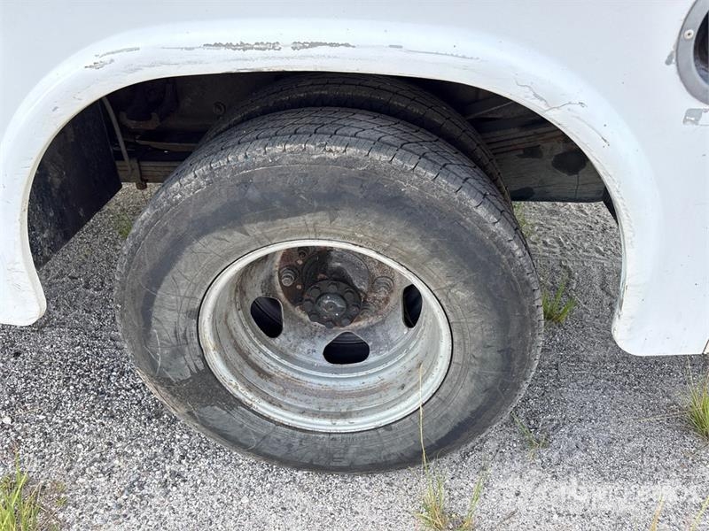 Chevrolet Silverado 3500HD Utilitaire benne