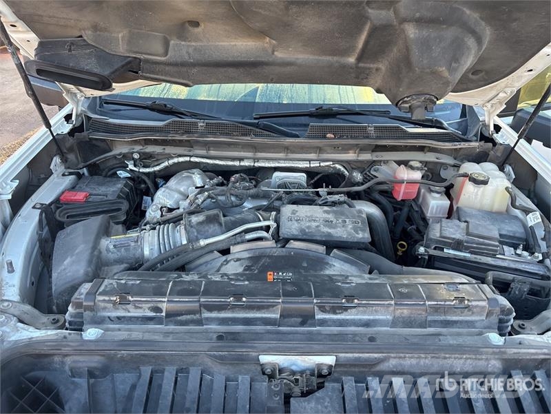 Chevrolet Silverado 3500HD 4x4 Crew Cab Service Truck Komunalna vozila