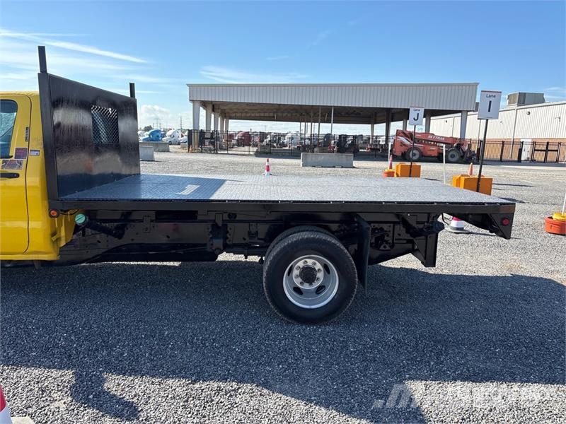 Chevrolet Silverado 3500HD Flatbed / Dropside trucks
