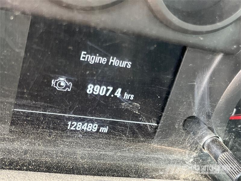 Chevrolet Silverado 3500HD 4x4 Extended Cab Service Truck مركبات الأغراض العامة