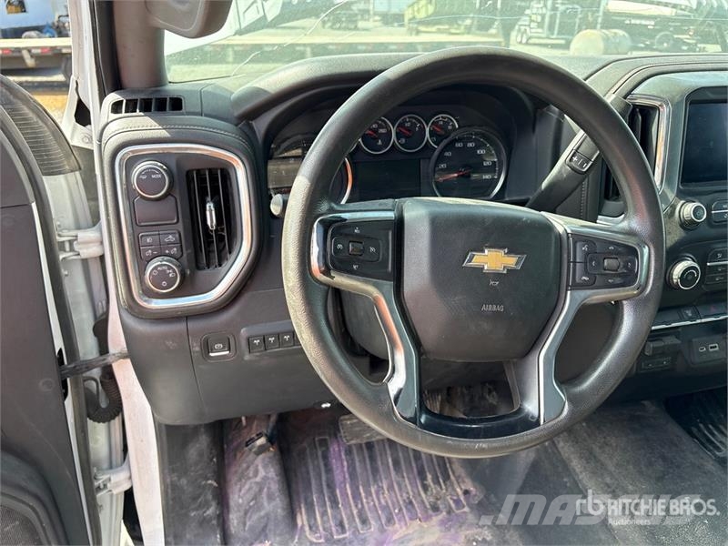 Chevrolet Silverado 3500HD Flatbed kamyonlar