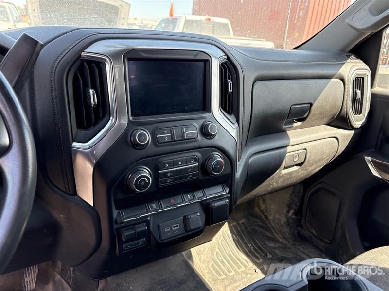Chevrolet Silverado 3500HD Flatbed kamyonlar