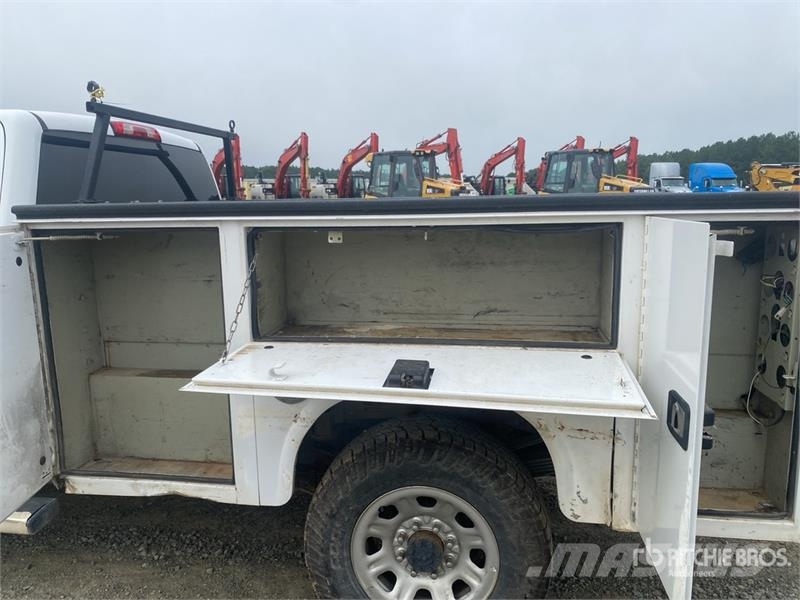 Chevrolet Silverado 3500HD 4x4 Crew Cab Utility Truck Pickup/Αγροτικό