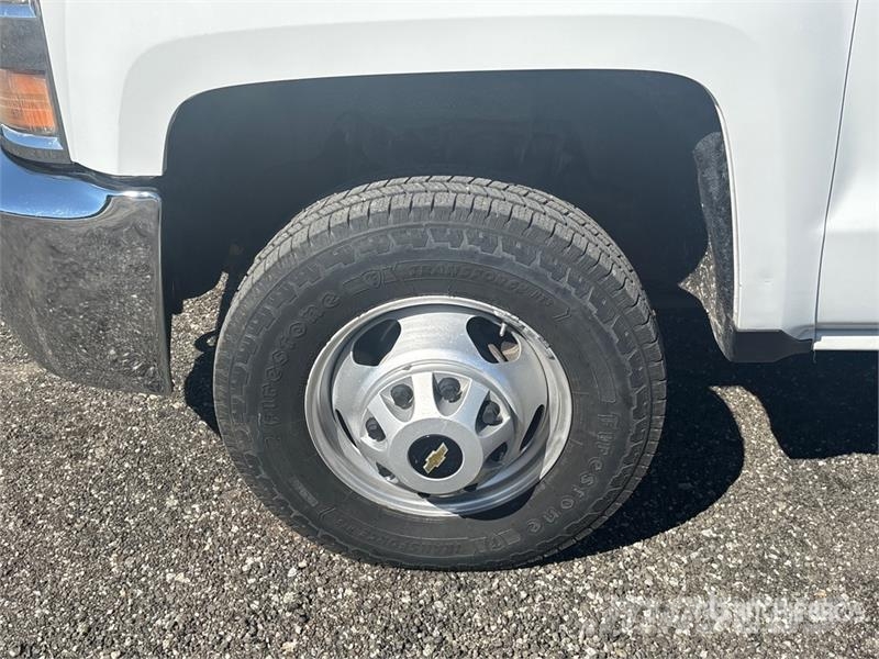 Chevrolet Silverado 3500HD Tovornjaki s kesonom/platojem