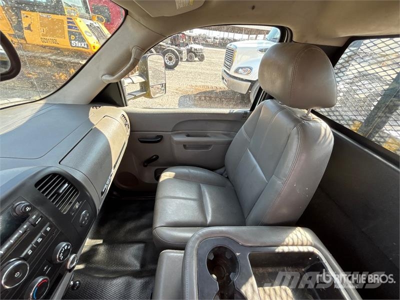 Chevrolet Silverado 3500HD Camion benne