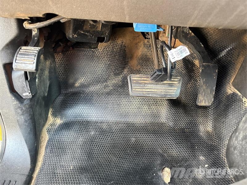 Chevrolet Silverado 3500HD Camion benne
