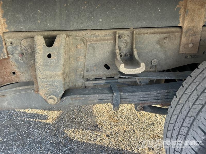 Chevrolet Silverado 3500HD Lastbil med lad/Flatbed