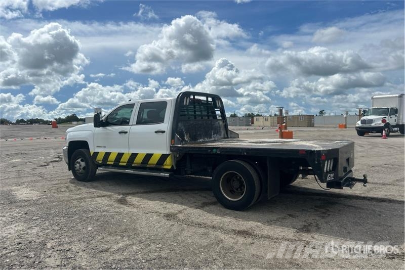 Chevrolet Silverado 3500HD Flatbed / Dropside trucks
