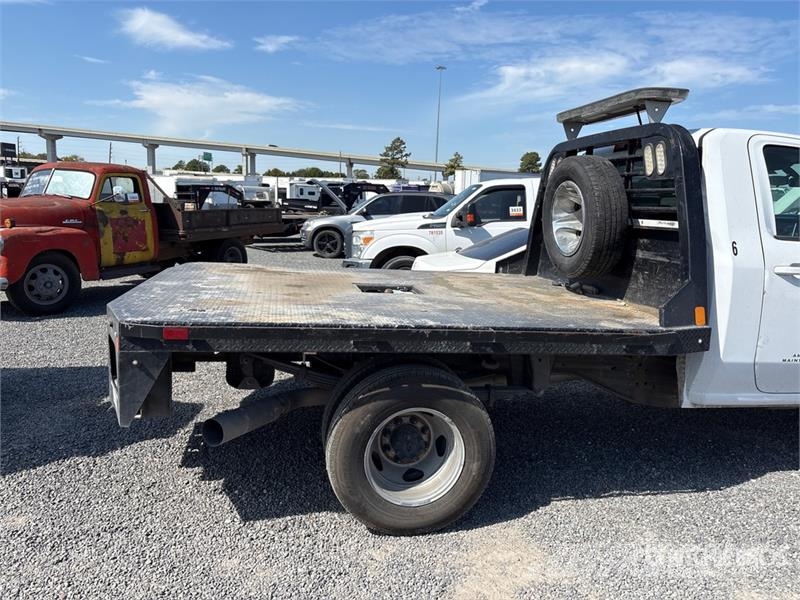 Chevrolet Silverado 3500HD Flatbed kamyonlar