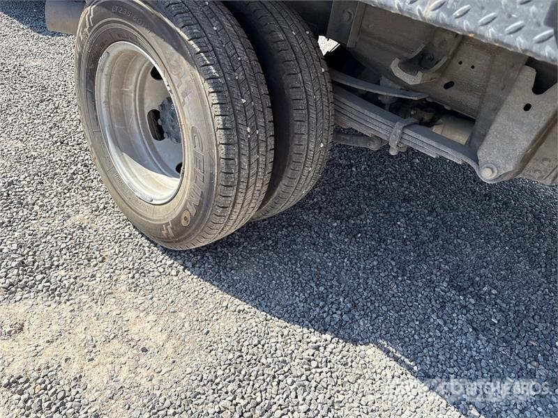 Chevrolet Silverado 3500HD Flatbed kamyonlar