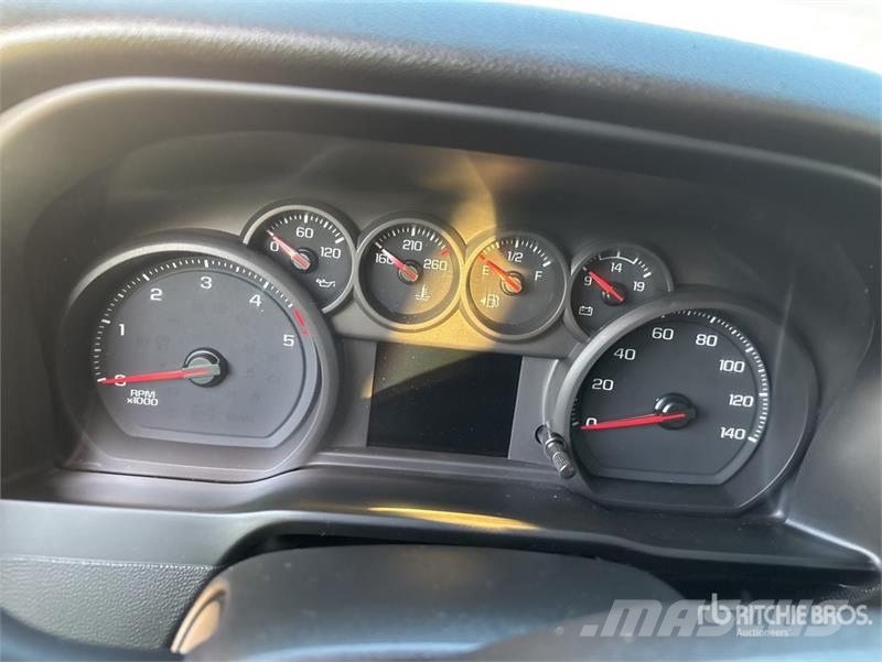 Chevrolet Silverado 3500HD 4x4 Crew Cab Service Truck Komunalna vozila