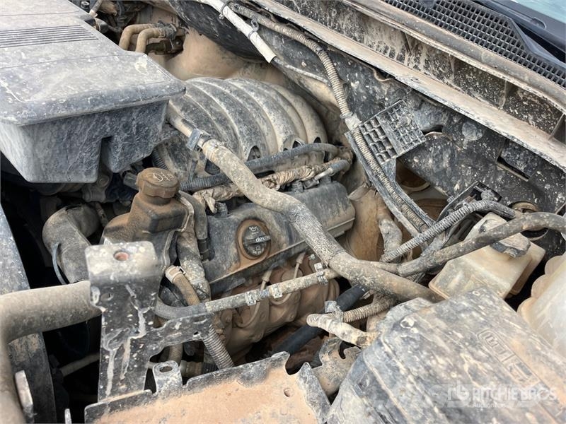 Chevrolet Silverado 3500HD 4x4 Extended Cab Service Truck مركبات الأغراض العامة