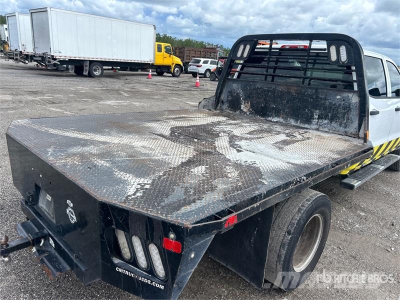 Chevrolet Silverado 3500HD Flatbed / Dropside trucks