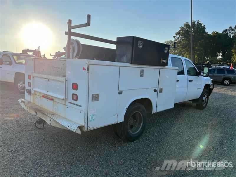 Chevrolet Silverado 3500HD Prekucniki