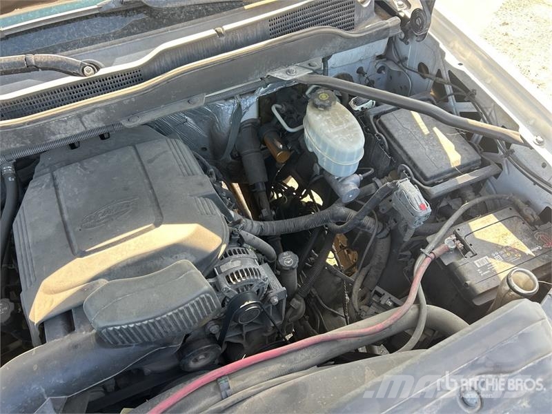 Chevrolet Silverado 3500HD 4x2 Crew Cab Cab and Chassis Cabine en interieur